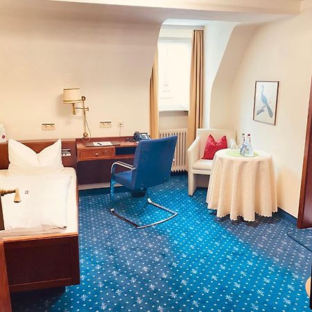 Hotel - Restaurant Traube Neuffen 외부 사진