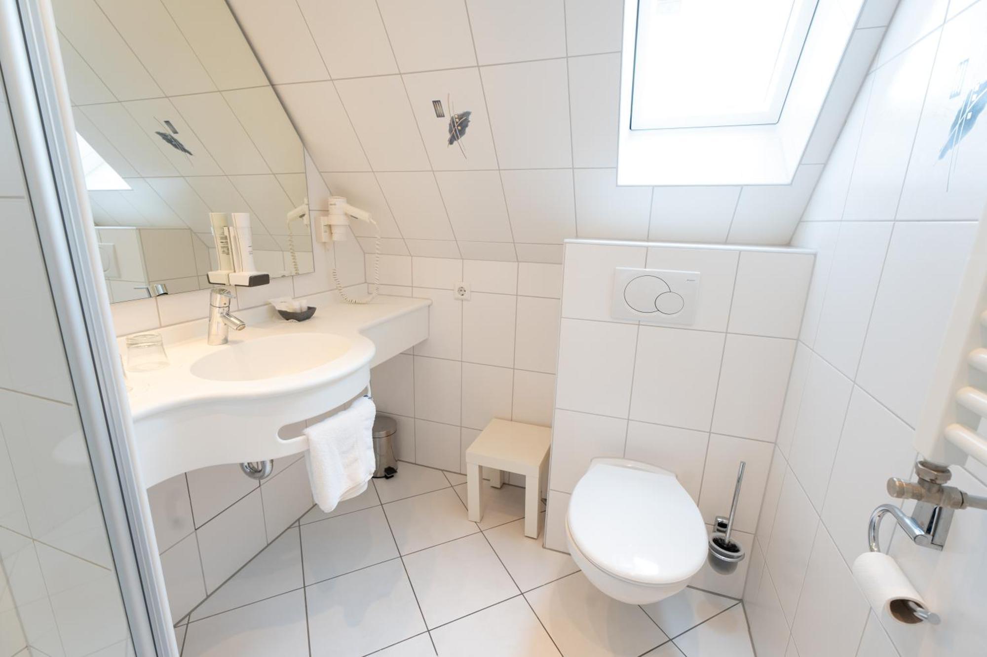 Hotel - Restaurant Traube Neuffen 외부 사진